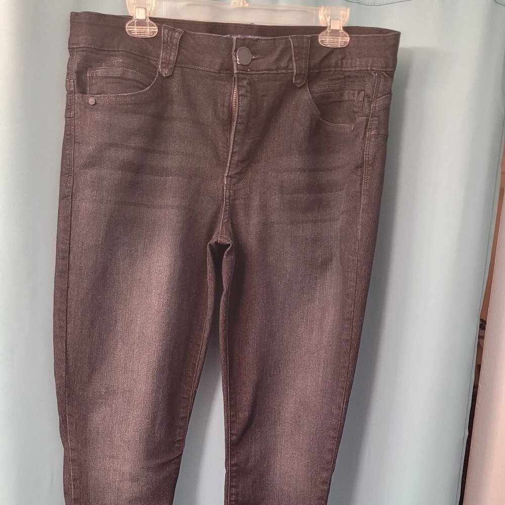 Democracy “Ab” solution Jeans (Size 16)
